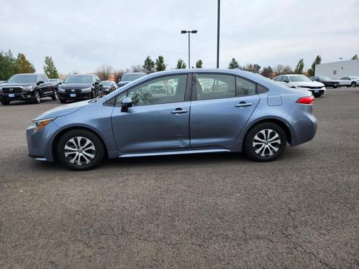 2022 Toyota Corolla Hybrid LE