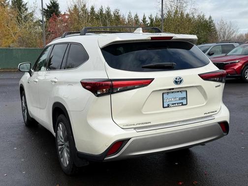 2020 Toyota Highlander Hybrid Platinum