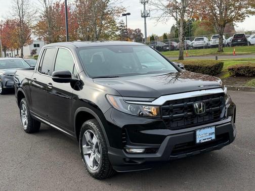 Crystal Black Pearl 2026 Honda Ridgeline RTL