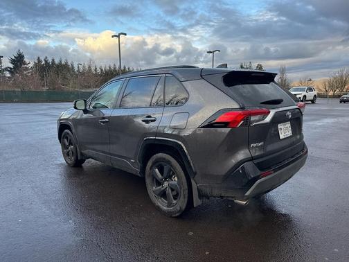 2020 Toyota RAV4 Hybrid XSE