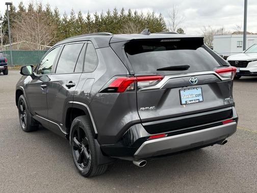 2020 Toyota RAV4 Hybrid XSE