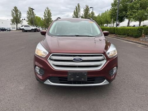 Cinnamon Glaze Metallic 2018 Ford Escape SE