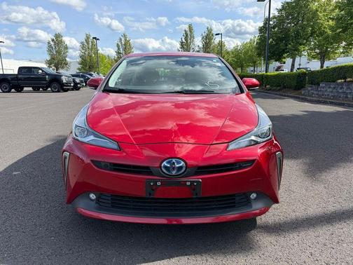 Red 2022 Toyota Prius LE