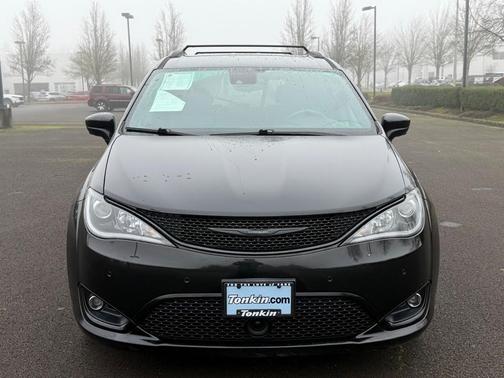 2018 Chrysler Pacifica Touring-L