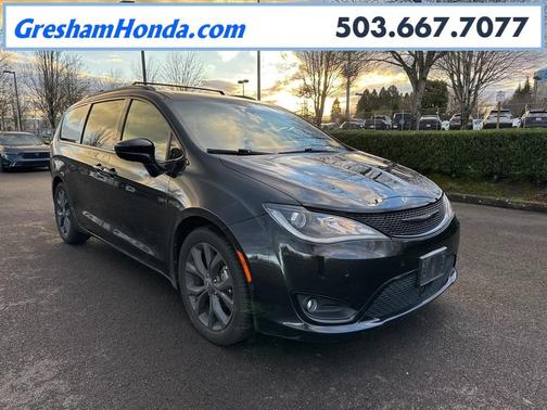 2018 Chrysler Pacifica Touring-L