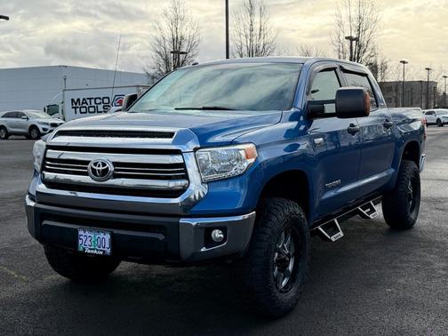 2017 Toyota Tundra SR5