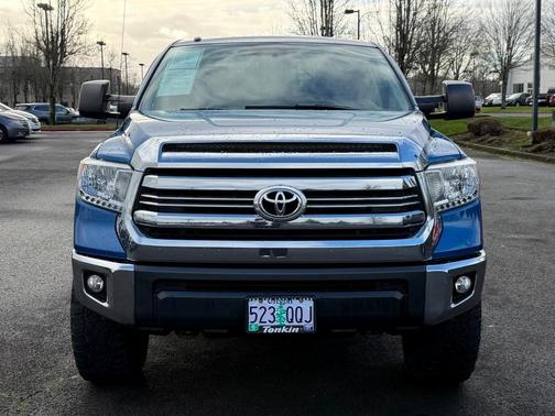 2017 Toyota Tundra SR5