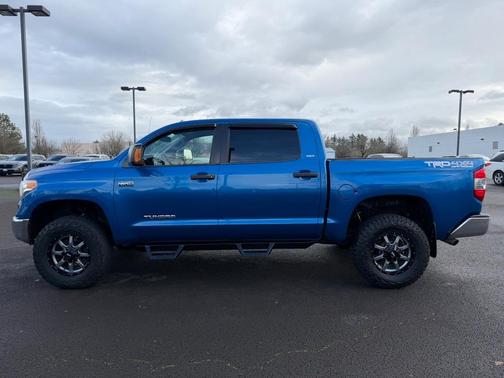 2017 Toyota Tundra SR5