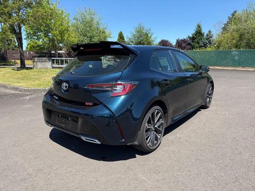 Galactic Aqua 2022 Toyota Corolla Hatchback XSE