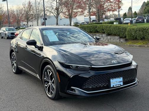 2024 Toyota Crown XLE