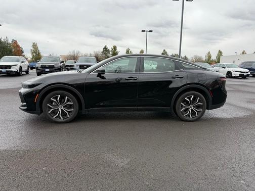 2024 Toyota Crown XLE