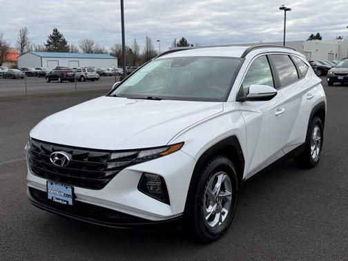 Quartz White 2022 Hyundai TUCSON SEL