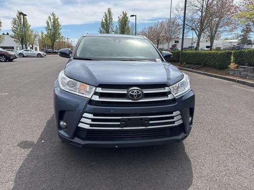 Shoreline Blue Pearl 2019 Toyota Highlander XLE