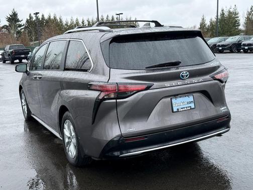2024 Toyota Sienna Limited