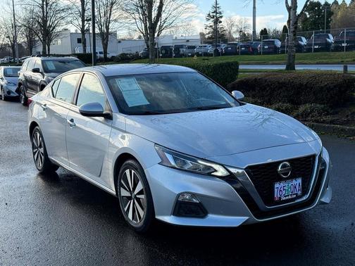 2021 Nissan Altima 2.5 SV