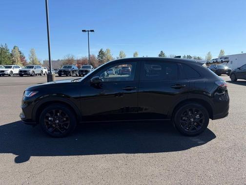 Crystal Black Pearl 2025 Honda HR-V Sport