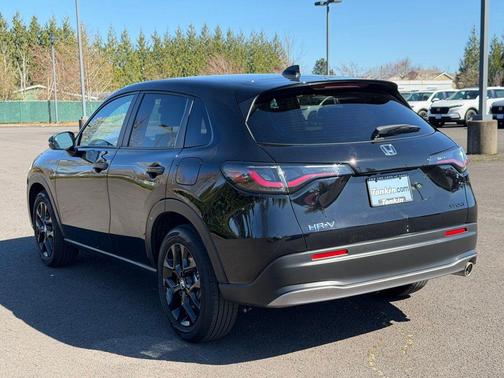 Crystal Black Pearl 2025 Honda HR-V Sport