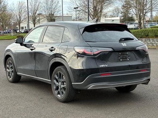 Crystal Black Pearl 2025 Honda HR-V Sport