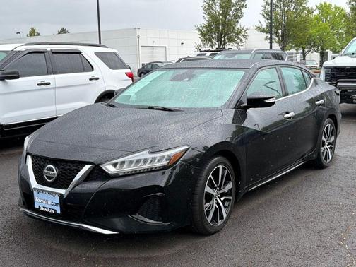 Black 2021 Nissan Maxima SV