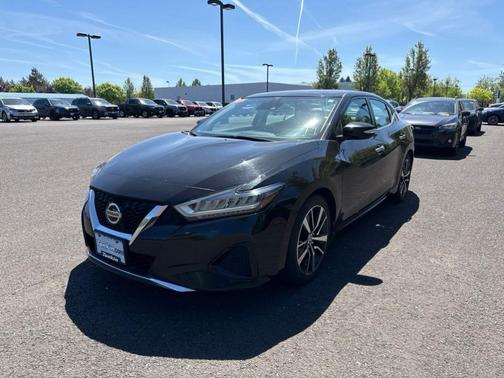 Black 2021 Nissan Maxima SV