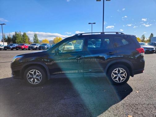 2023 Subaru Forester 2.5i Premium