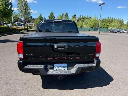 Midnight Black Metallic 2022 Toyota Tacoma SR