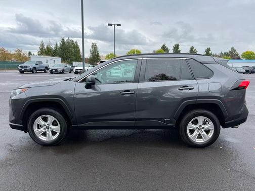 2021 Toyota RAV4 Hybrid LE