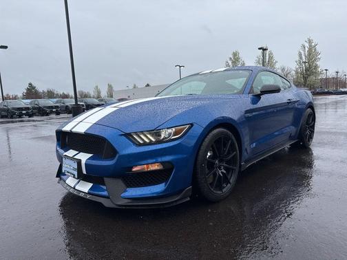 2017 Ford Shelby GT350 Base