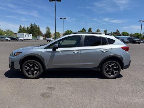 Ice Silver Metallic 2018 Subaru Crosstrek 2.0i Premium