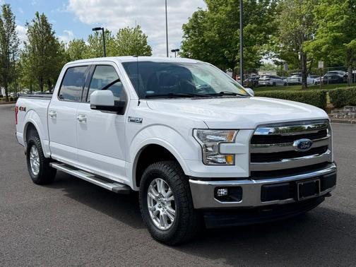 Oxford White 2017 Ford F-150 Lariat
