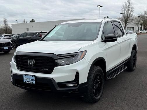 2022 Honda Ridgeline Black Edition