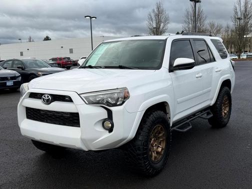 2017 Toyota 4Runner SR5