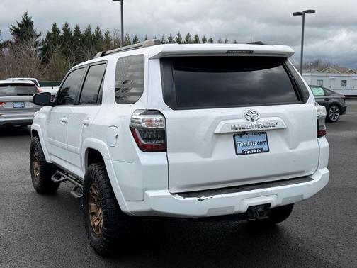 2017 Toyota 4Runner SR5