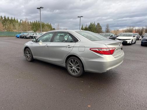 2016 Toyota Camry XSE