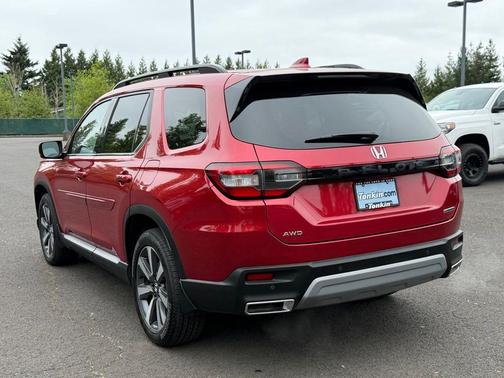 Radiant Red Metallic II 2025 Honda Pilot Touring