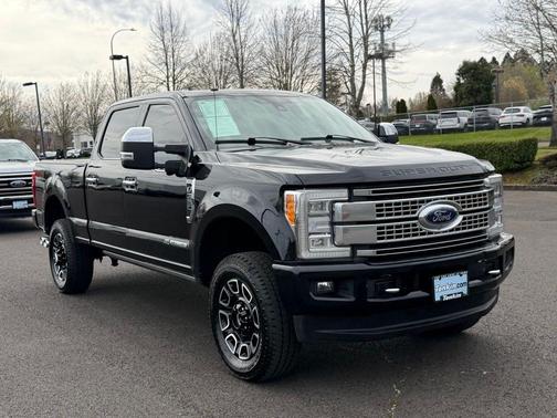 Shadow Black 2017 Ford F-350 Platinum