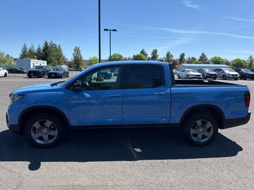 Sky 2025 Honda Ridgeline TrailSport