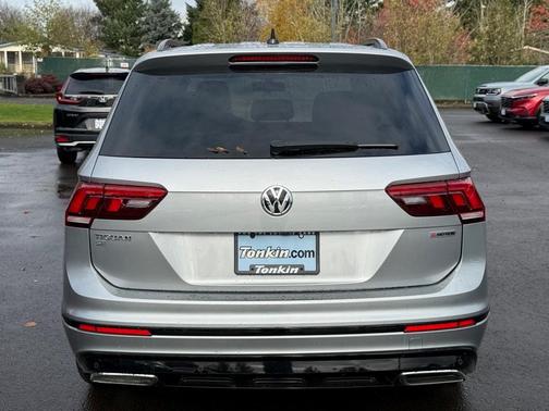 2021 Volkswagen Tiguan 2.0T SE R-Line Black