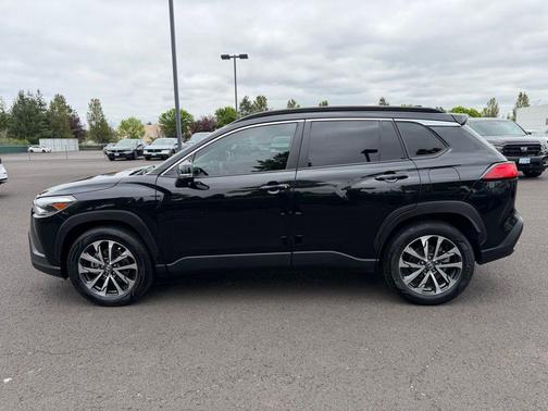 Jet Black 2022 Toyota Corolla Cross XLE