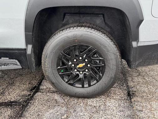 2025 Chevrolet Silverado EV LT