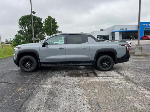 2025 Chevrolet Silverado EV LT