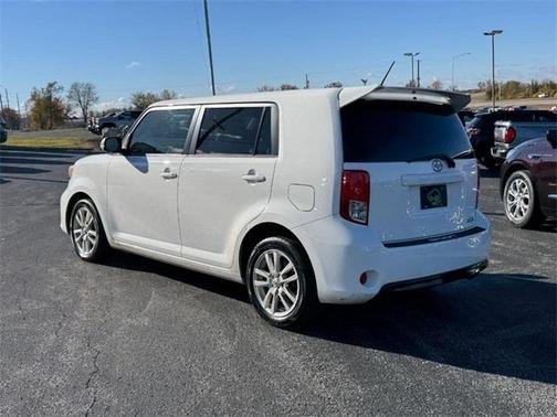 2014 Scion xB Base