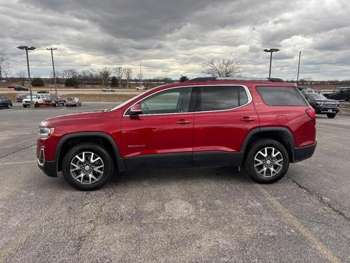 2023 GMC Acadia SLE