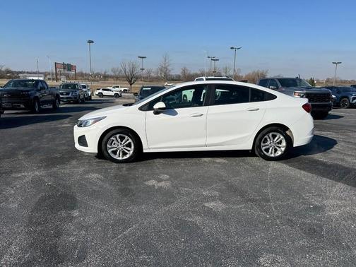 2019 Chevrolet Cruze LS