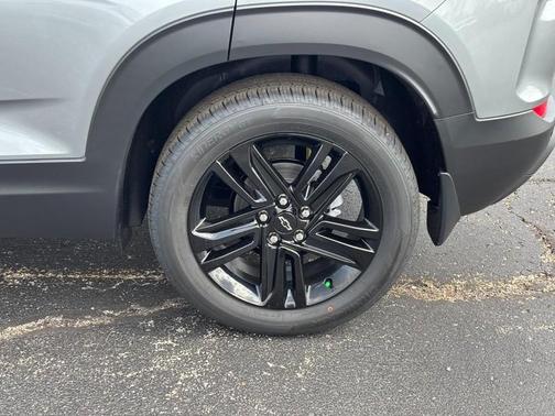 Gray 2026 Chevrolet Trailblazer LT