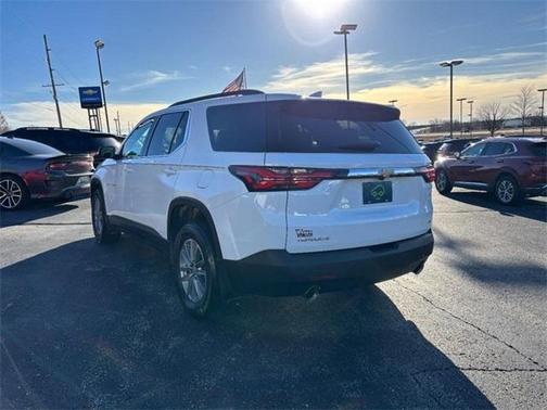 2022 Chevrolet Traverse LT Cloth