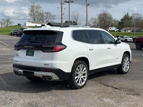2024 GMC Acadia Denali