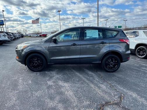 2016 Ford Escape S