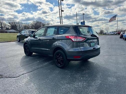 2016 Ford Escape S
