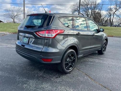 2016 Ford Escape S